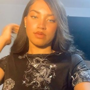 Meet your Posher, Layaa